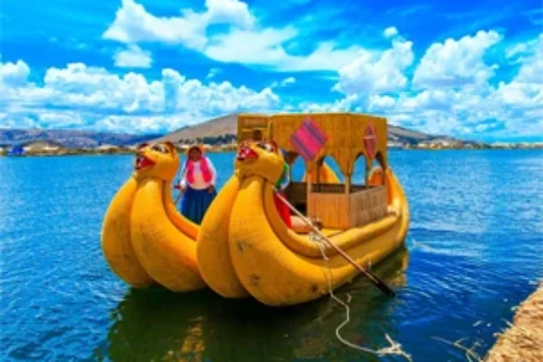 FLOATING ISLANDS UROS AND TAQUILE