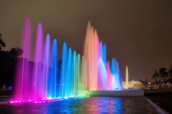 CITY TOUR AT NIGHT AND WATER FOUNTAINS