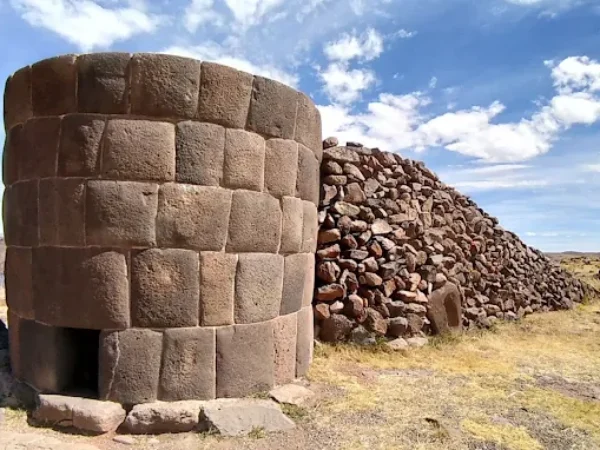 TOUR TO THE ARCHAEOLOGICAL SITE OF SILLUSTANI